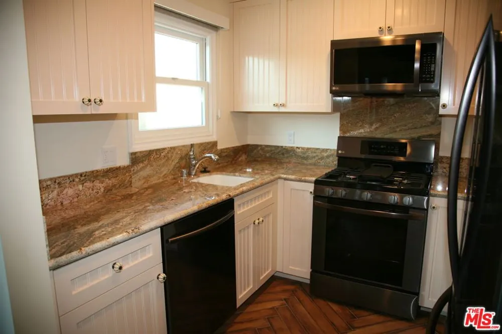 6621 Nagle Avenue Valley Glen, CA 91401