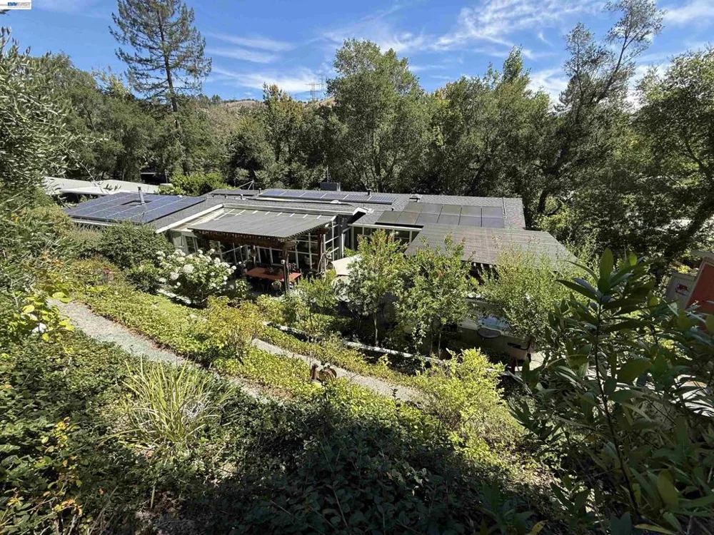 516 Moraga Way Orinda, CA 94563
