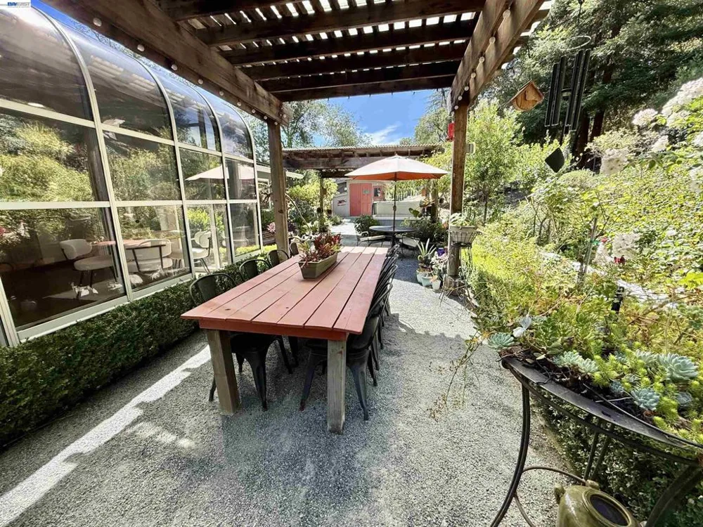 516 Moraga Way Orinda, CA 94563