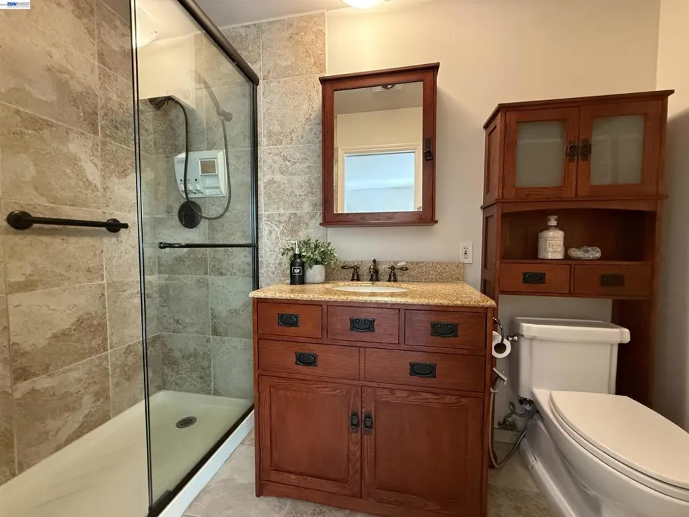 516 Moraga Way Orinda, CA 94563