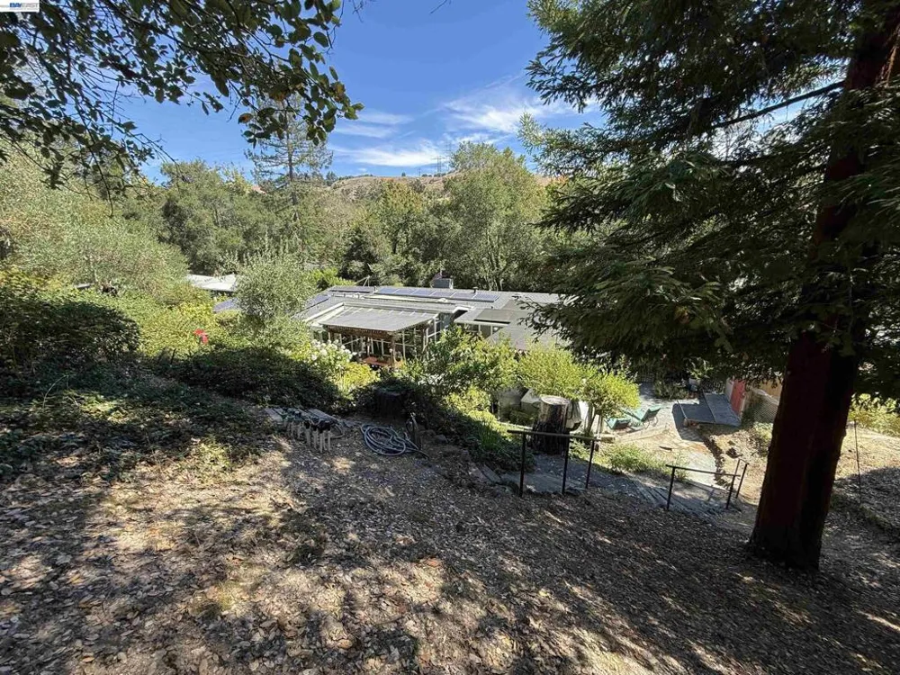 516 Moraga Way Orinda, CA 94563