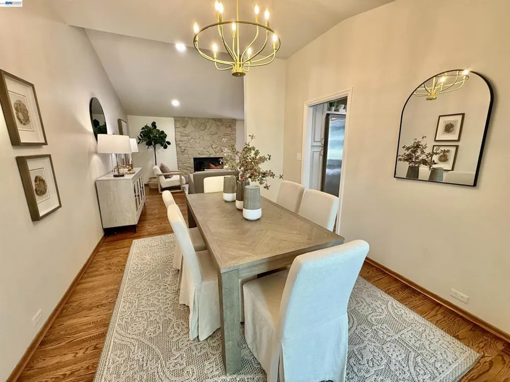 516 Moraga Way Orinda, CA 94563