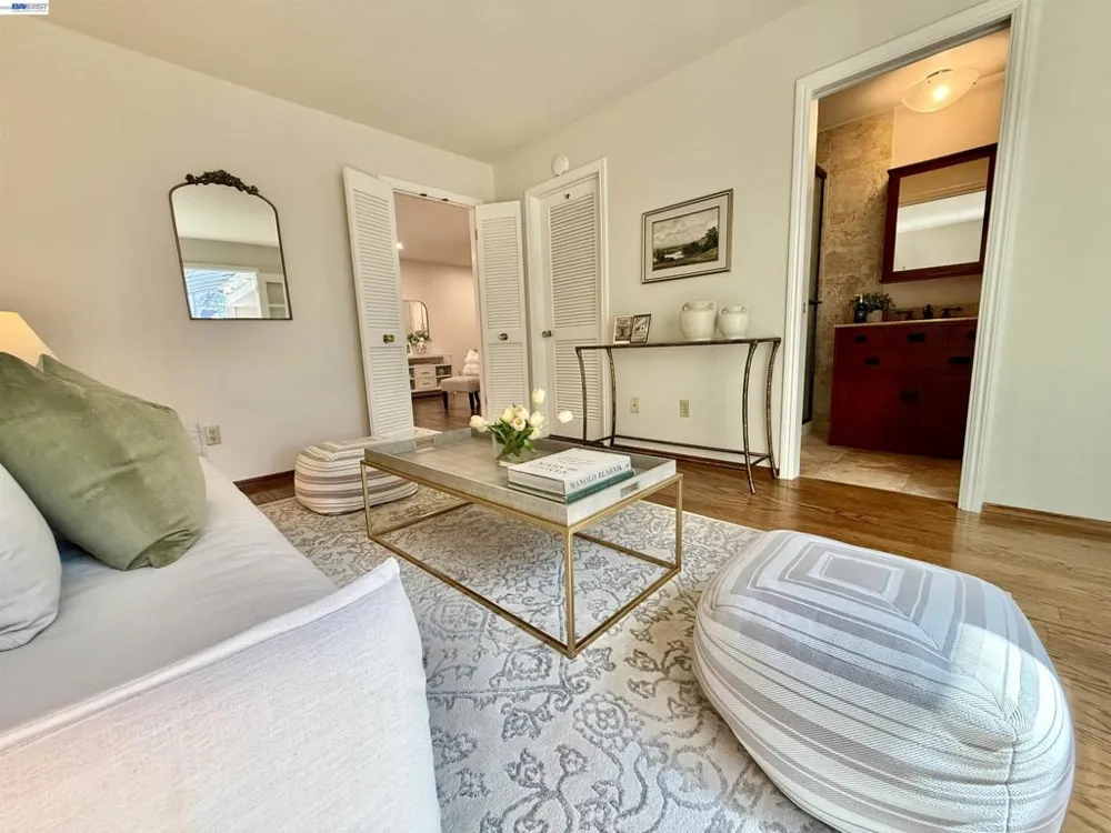 516 Moraga Way Orinda, CA 94563