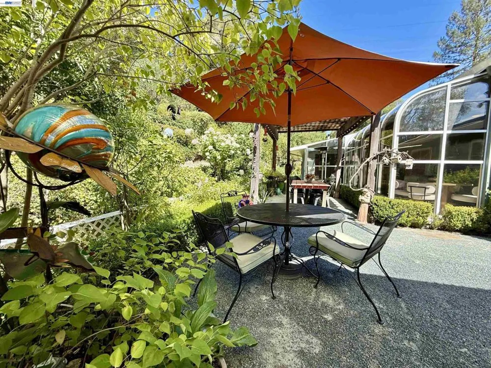 516 Moraga Way Orinda, CA 94563