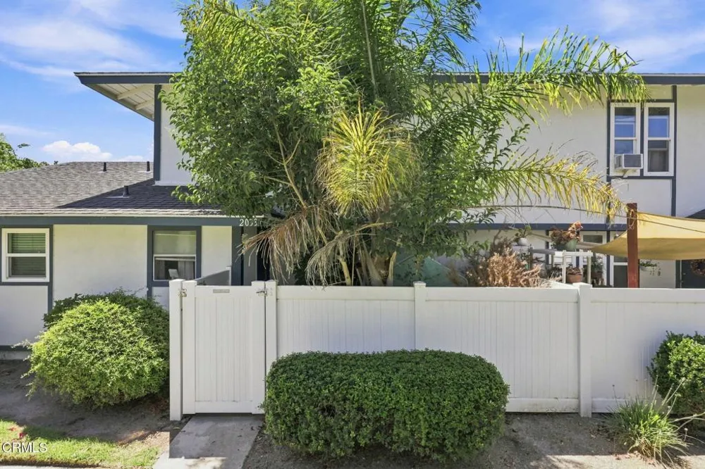 2033 Miramar Walk Oxnard, CA 93035