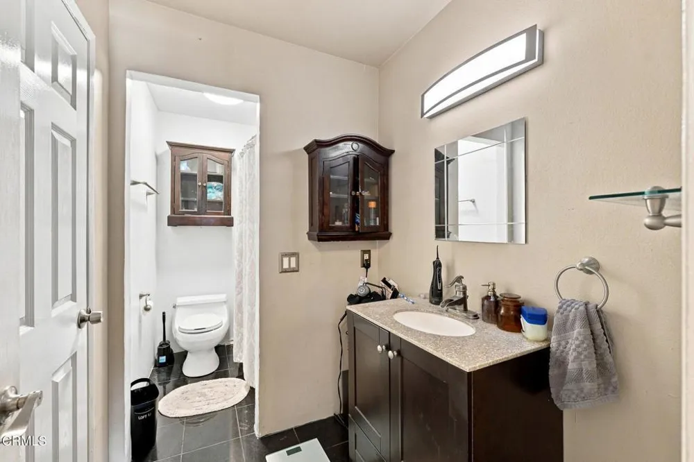 2033 Miramar Walk Oxnard, CA 93035