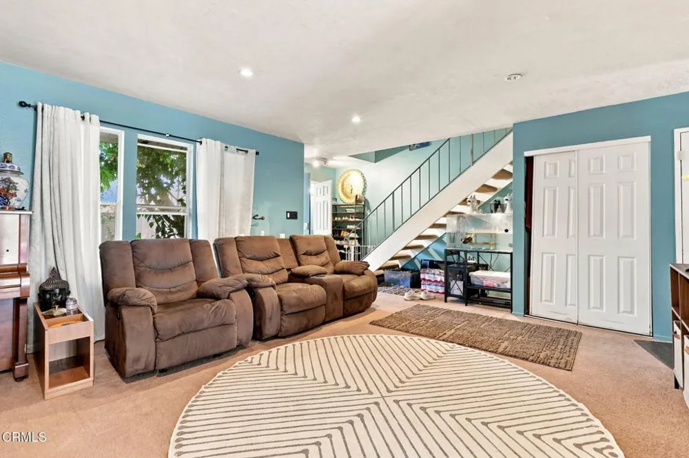 2033 Miramar Walk Oxnard, CA 93035