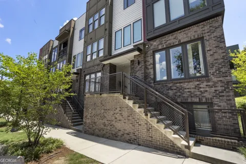 371 Pratt DR SE