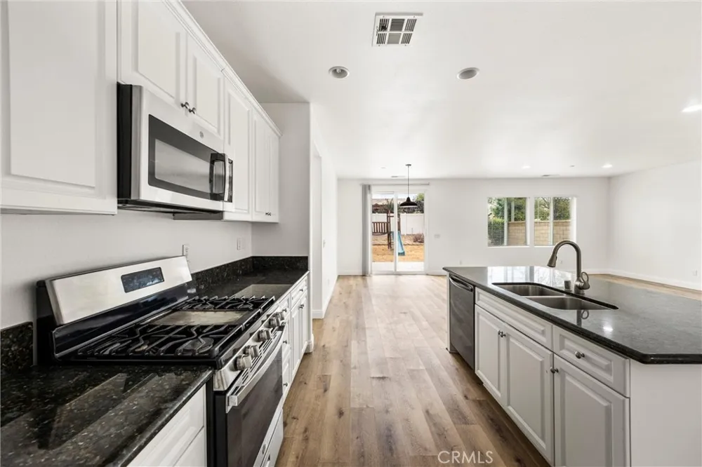 37019 Running Springs Murrieta, CA 92563