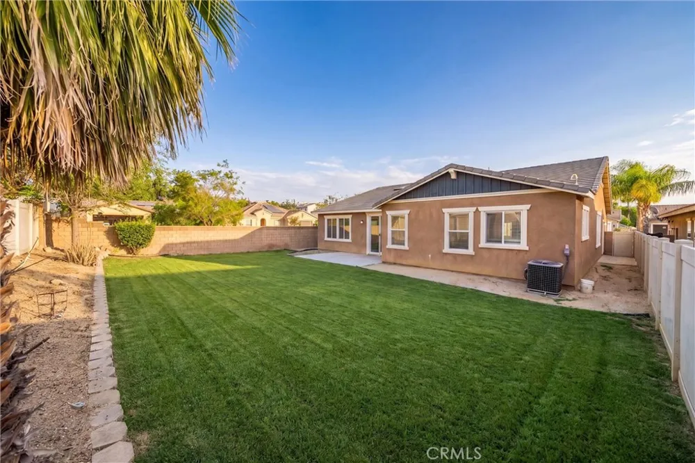 37019 Running Springs Murrieta, CA 92563