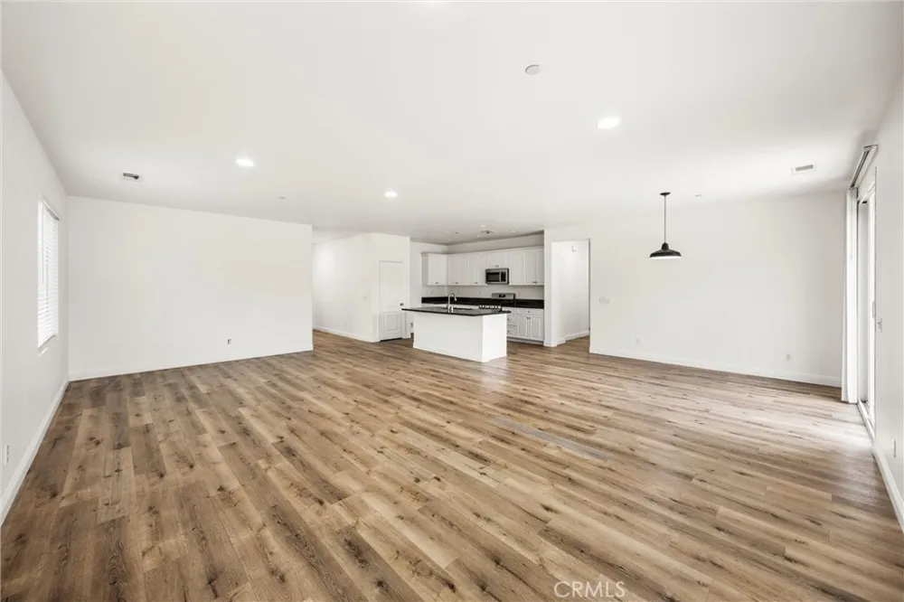 37019 Running Springs Murrieta, CA 92563