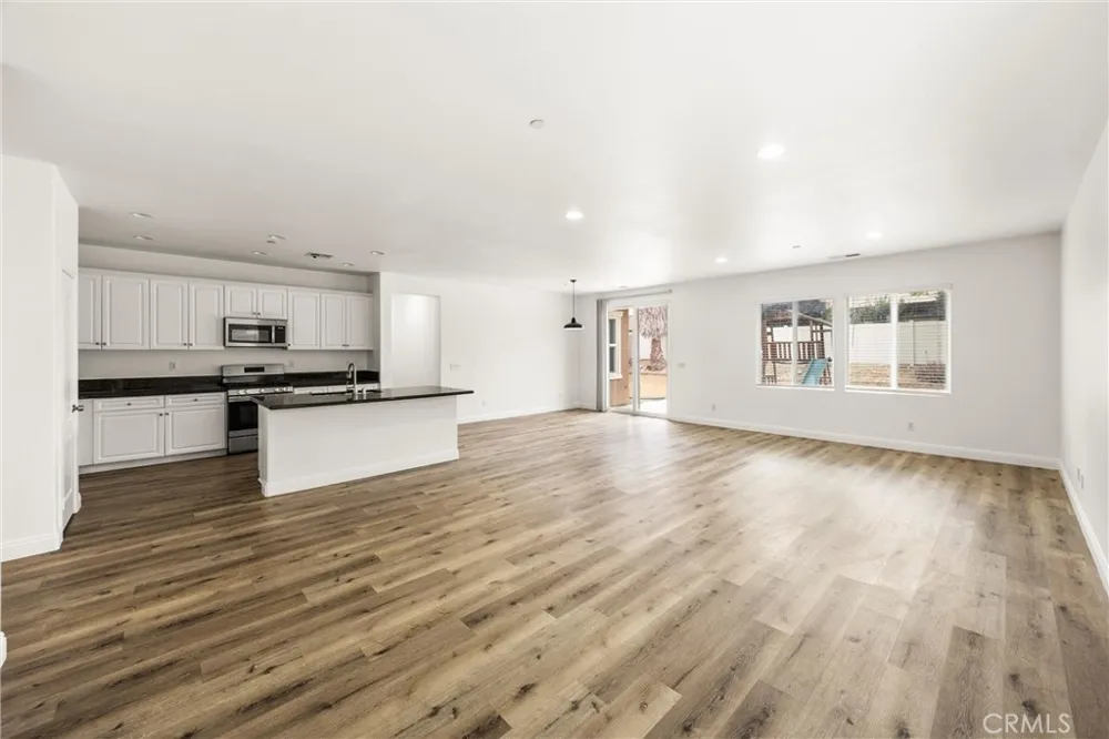 37019 Running Springs Murrieta, CA 92563