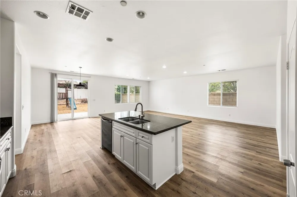 37019 Running Springs Murrieta, CA 92563