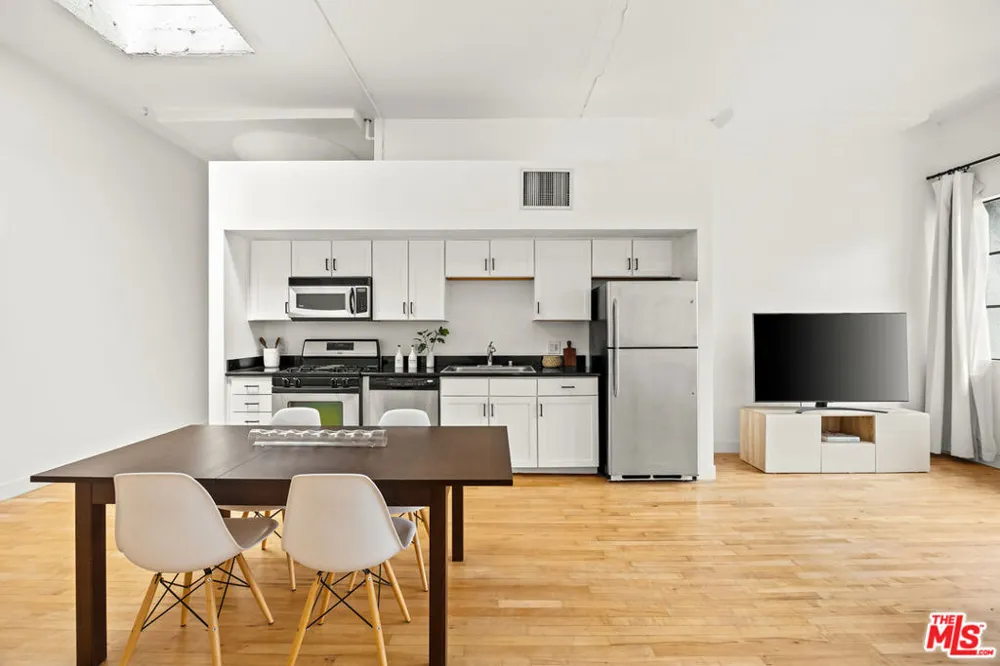 420 S San Pedro Street #628 Los Angeles, CA 90013