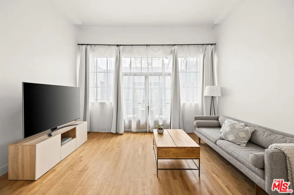 420 S San Pedro Street #628 Los Angeles, CA 90013