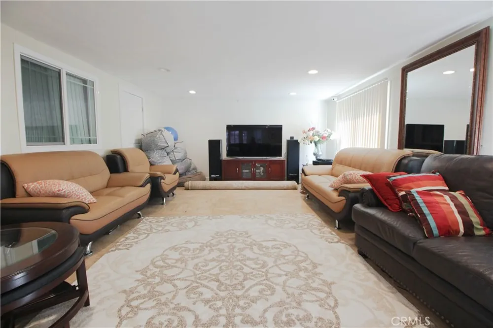 13361 Redbird St Garden Grove, CA 92843