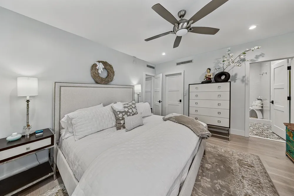 1556 S OCEAN LANE #204 Fort Lauderdale, FL 33316