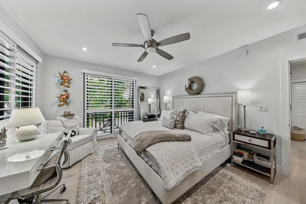 1556 S OCEAN LANE #204 Fort Lauderdale, FL 33316