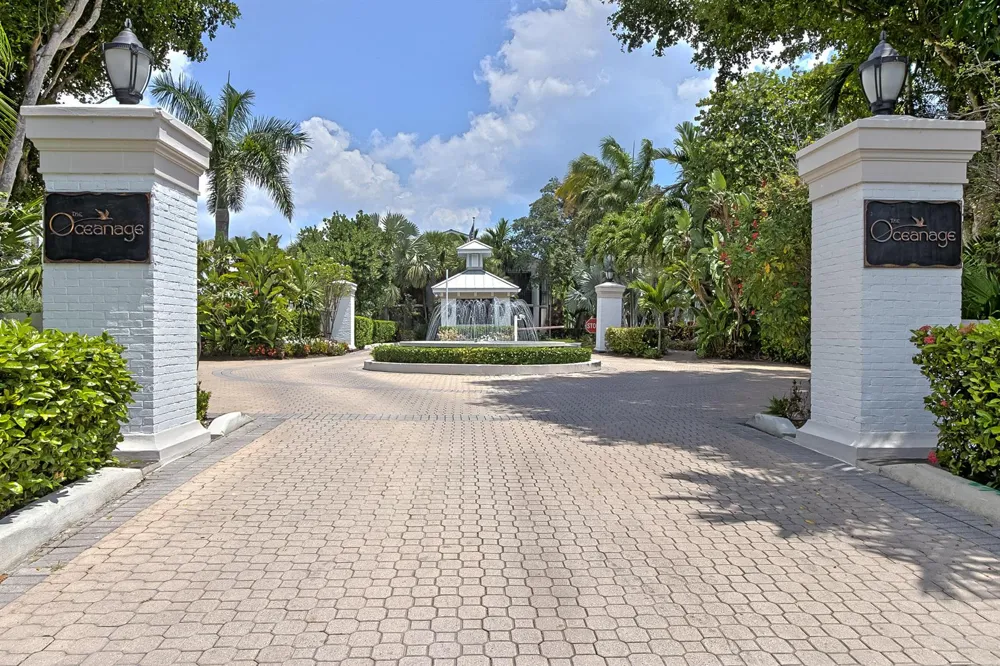 1556 S OCEAN LANE #204 Fort Lauderdale, FL 33316