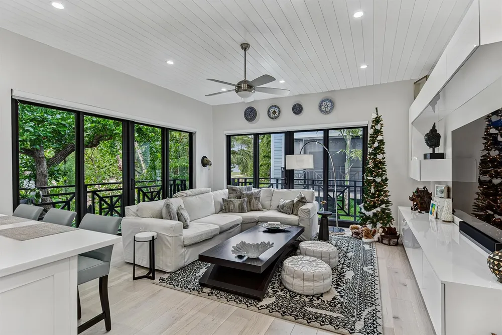 1556 S OCEAN LANE #204 Fort Lauderdale, FL 33316