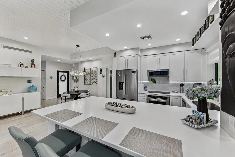 1556 S OCEAN LANE #204 Fort Lauderdale, FL 33316