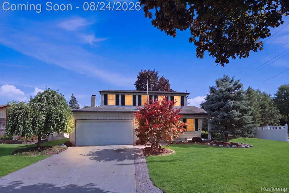 13622 Biscayne Drive Sterling Heights City, MI 48313