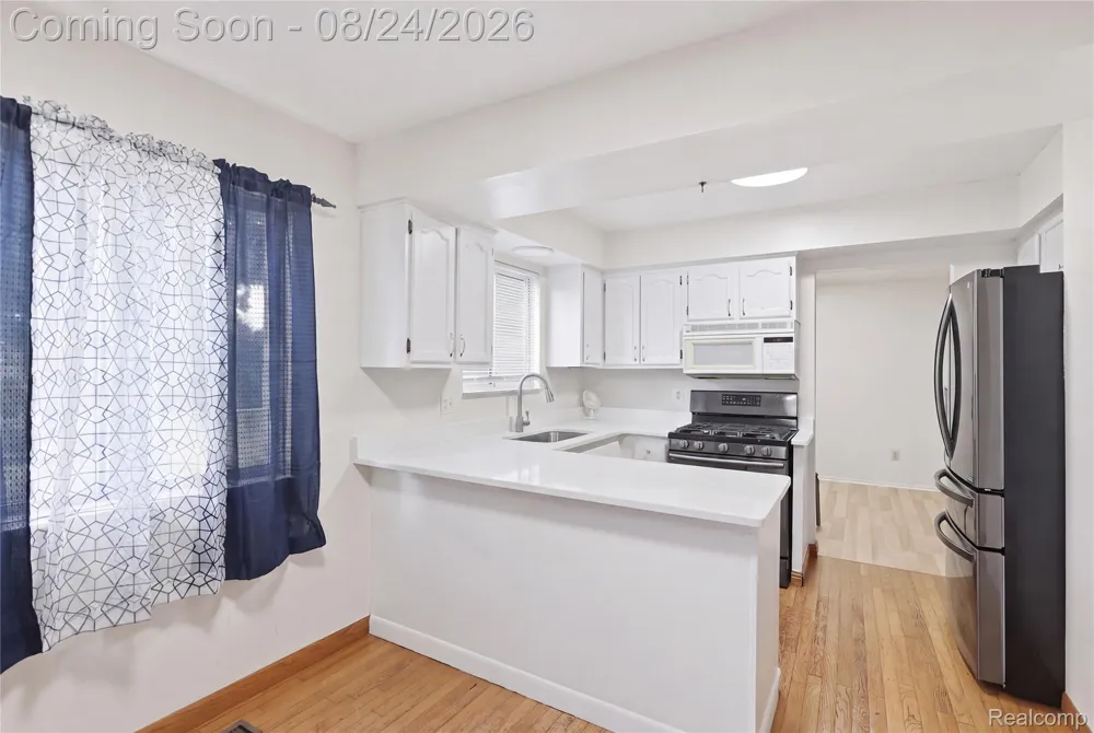 13622 Biscayne Drive Sterling Heights City, MI 48313
