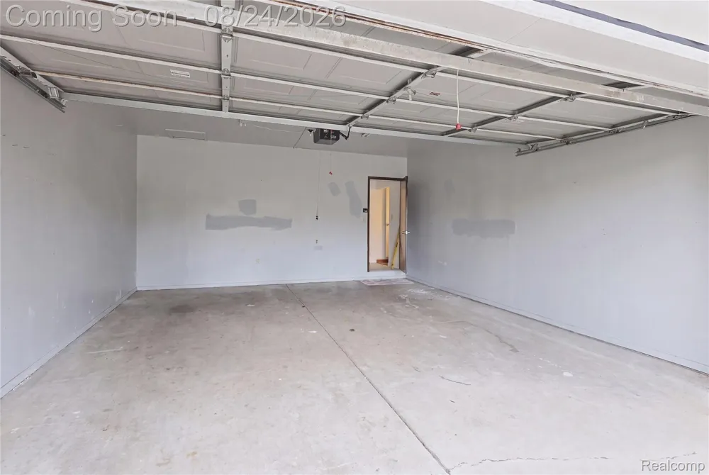 13622 Biscayne Drive Sterling Heights City, MI 48313