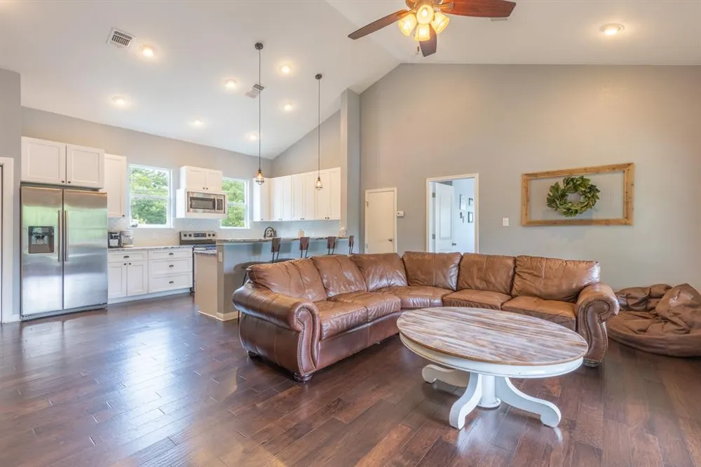 1320 Contour Drive Burnet, TX 78611