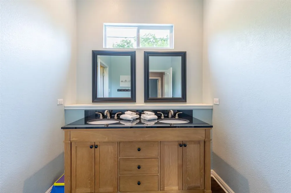 1320 Contour Drive Burnet, TX 78611