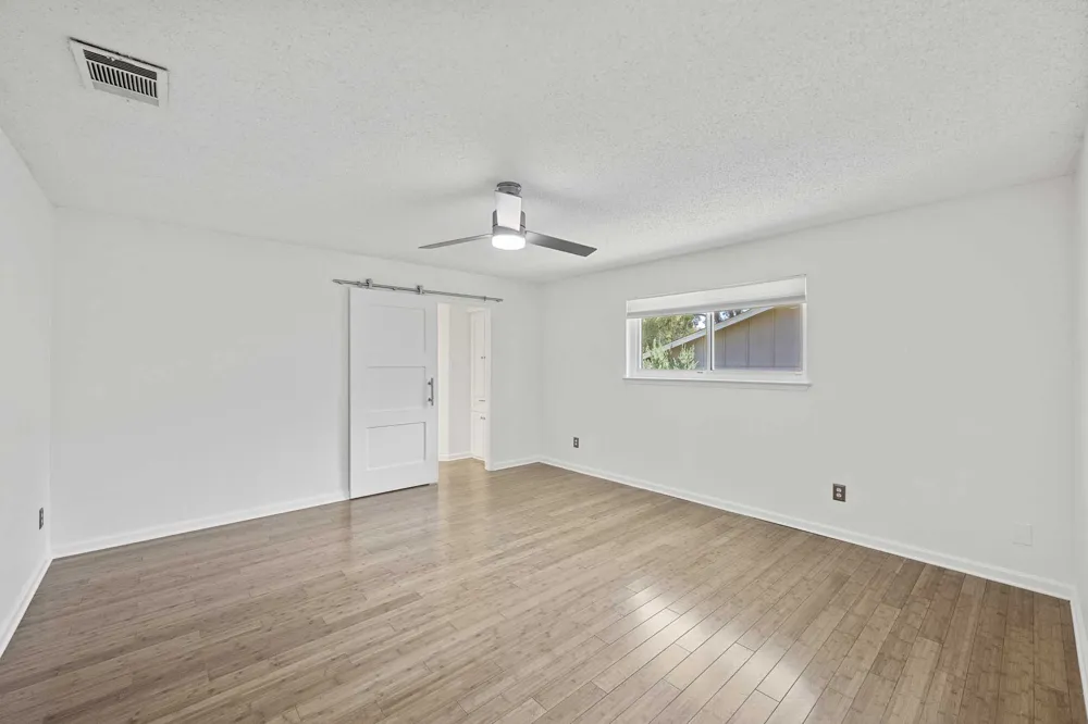 2717 Charlesworth Drive Austin, TX 78745