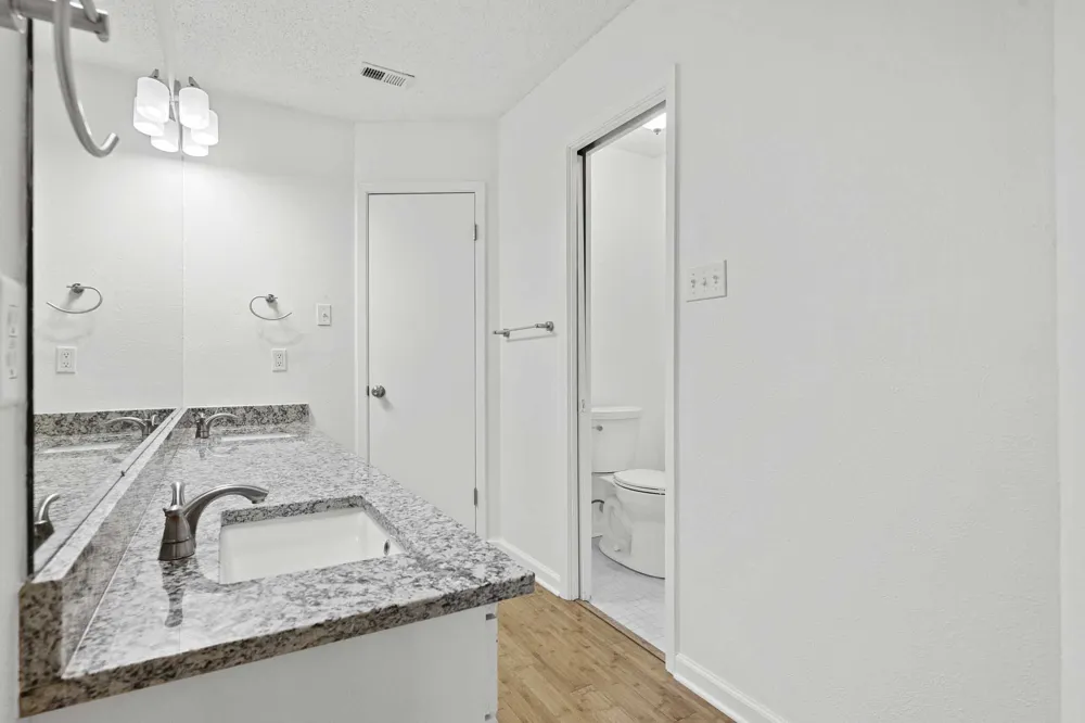 2717 Charlesworth Drive Austin, TX 78745