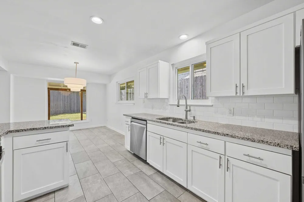 2717 Charlesworth Drive Austin, TX 78745