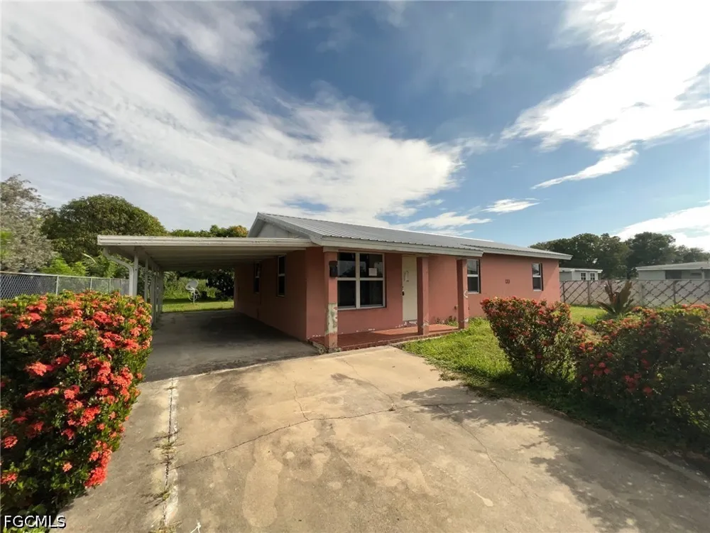 W El Paso Avenue Clewiston, FL 33440