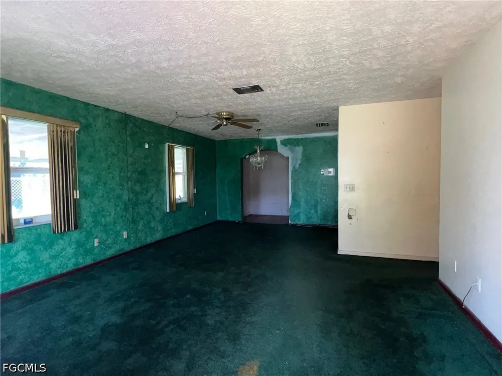 W El Paso Avenue Clewiston, FL 33440