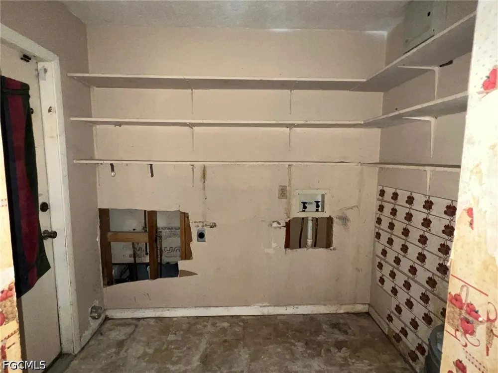 W El Paso Avenue Clewiston, FL 33440