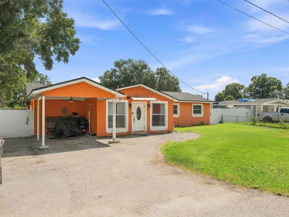 6819 32ND AVENUE S Tampa, FL 33619