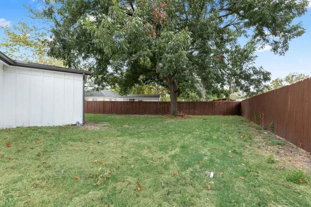 307 4th Street Crandall, TX 75114