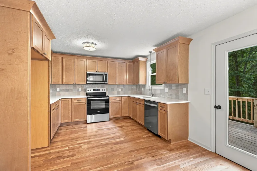 357 Twin Oaks Dr Kingston Springs, TN 37082