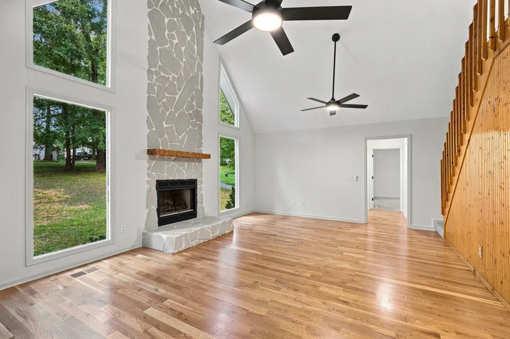 357 Twin Oaks Dr Kingston Springs, TN 37082