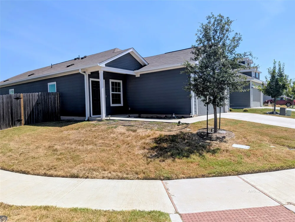 1112 Minnow Lane Bastrop, TX 78602