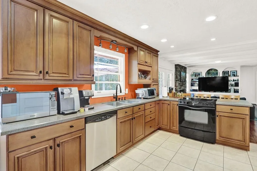 5428 Smoke Rise Drive Stone Mountain, GA 30087