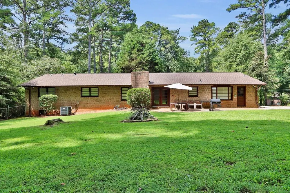 5428 Smoke Rise Drive Stone Mountain, GA 30087