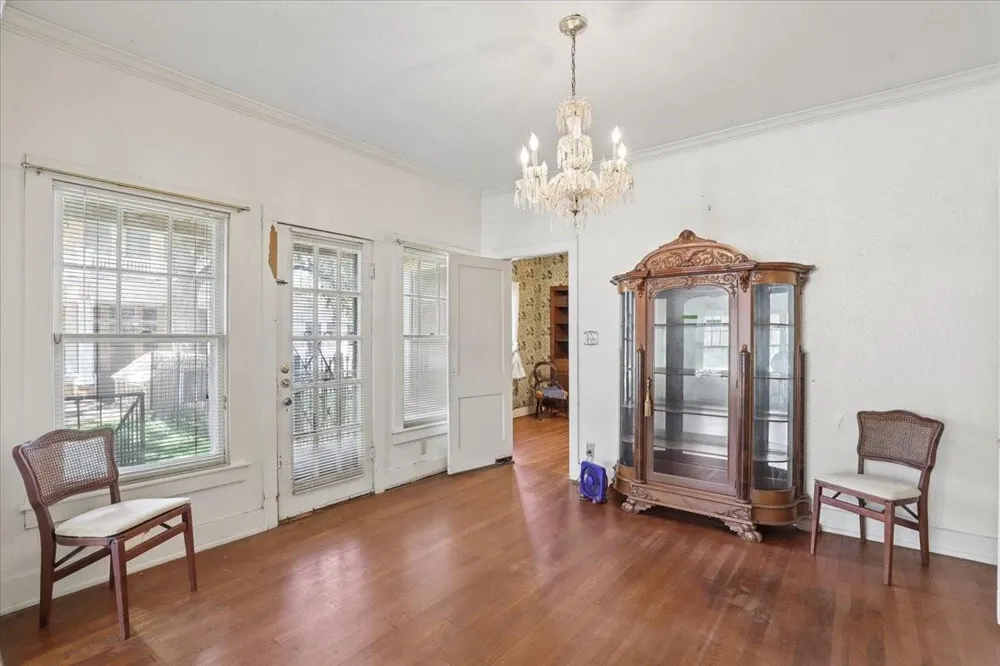 514 S Main Street Lockhart, TX 78644