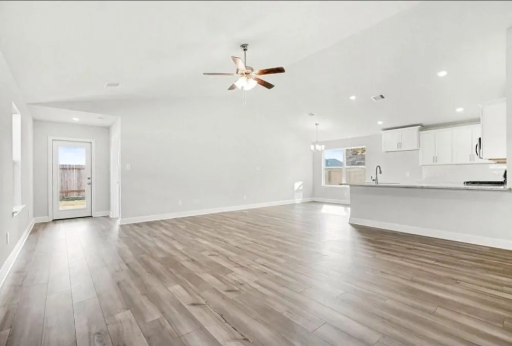 4326 W Bayou Maison Circle Dickinson, TX 77539
