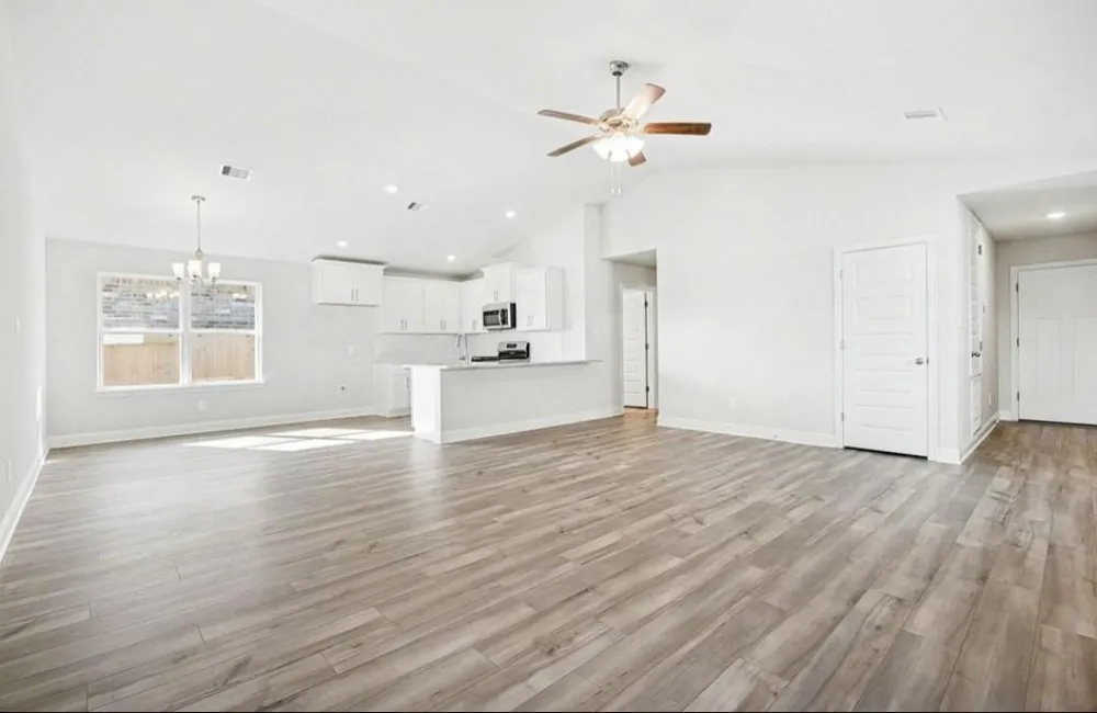4326 W Bayou Maison Circle Dickinson, TX 77539