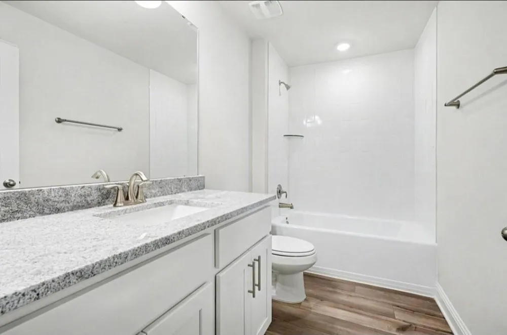 4326 W Bayou Maison Circle Dickinson, TX 77539