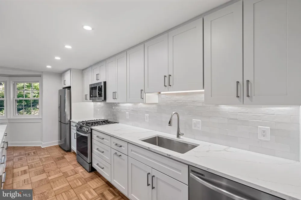 3415 VALLEY DRIVE Alexandria, VA 22302