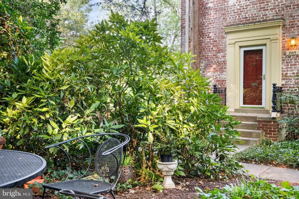 3415 VALLEY DRIVE Alexandria, VA 22302