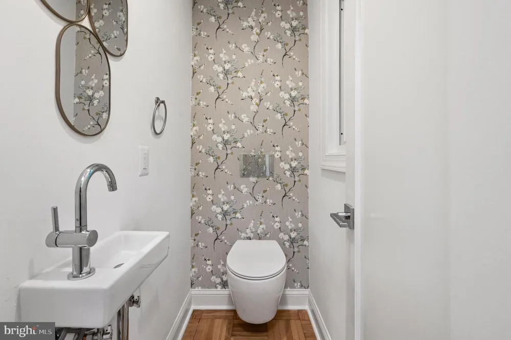 3415 VALLEY DRIVE Alexandria, VA 22302